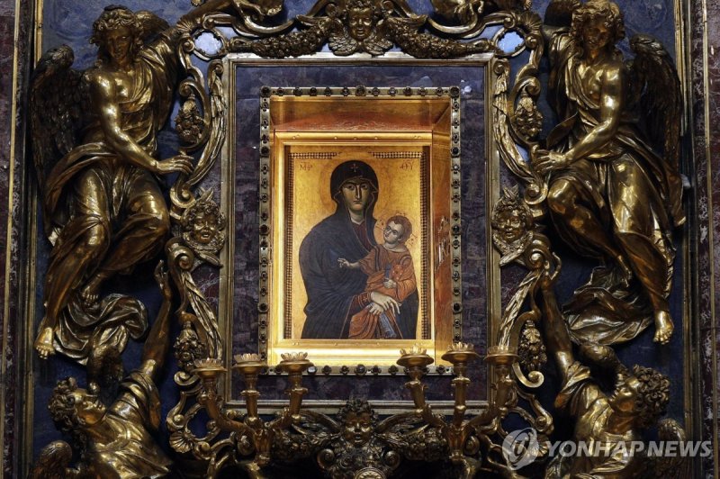 로마 산타 마리아 마조레 대성전의 성모 성화 (출처=연합뉴스)