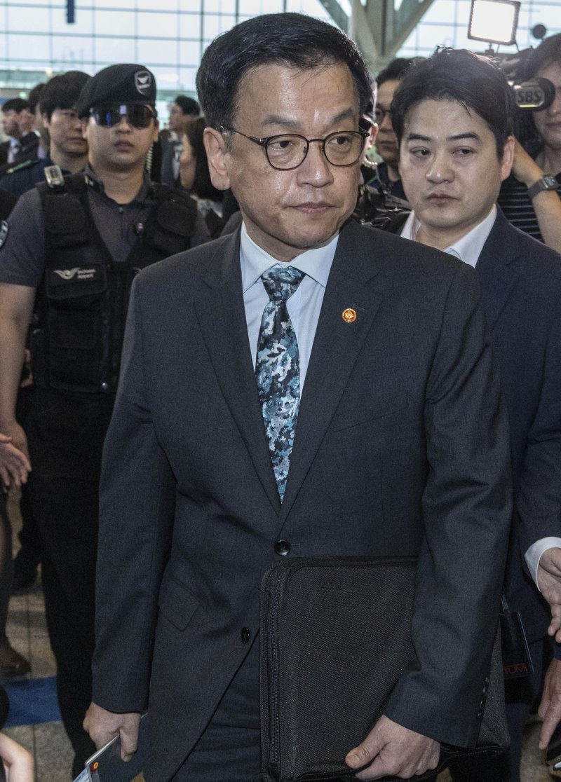 '2+2 통상협의' 최상목 "한미동맹 새로운 논의 물꼬 틀 것"