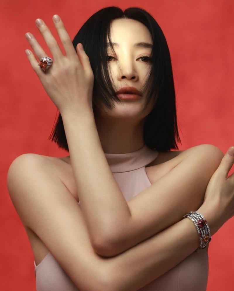 김혜수, 눈부신 여신 미모…독보적 아우라