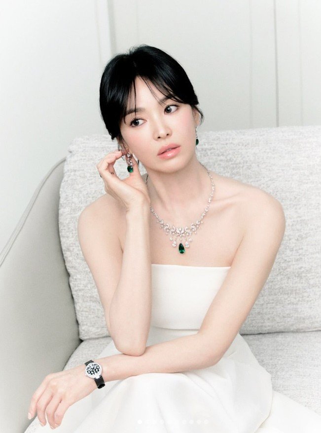 송혜교, 이게 B컷? 드레스 입고 독보적 미모