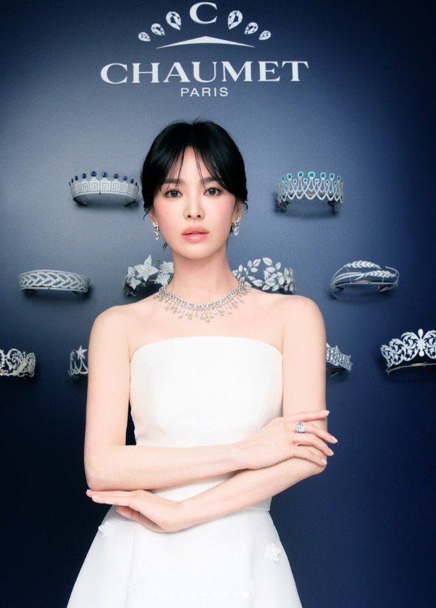 송혜교, 이게 B컷? 드레스 입고 독보적 미모