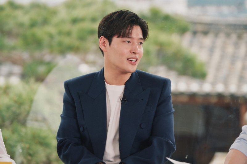 '학씨 아저씨' 최대훈, 노년 분장하자 누나들 눈물 흘린 이유