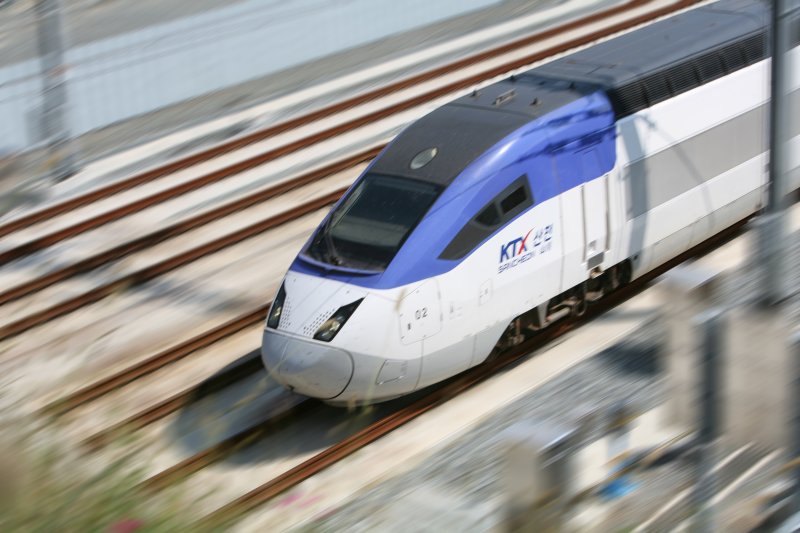 코레일, 수해 지역 자원봉사자에 열차 운임 무료 지원