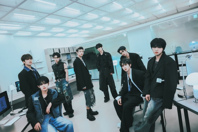 컴백 유나이트 "EP 7집이라 고민 많아…돌파구 찾았죠" [N인터뷰]