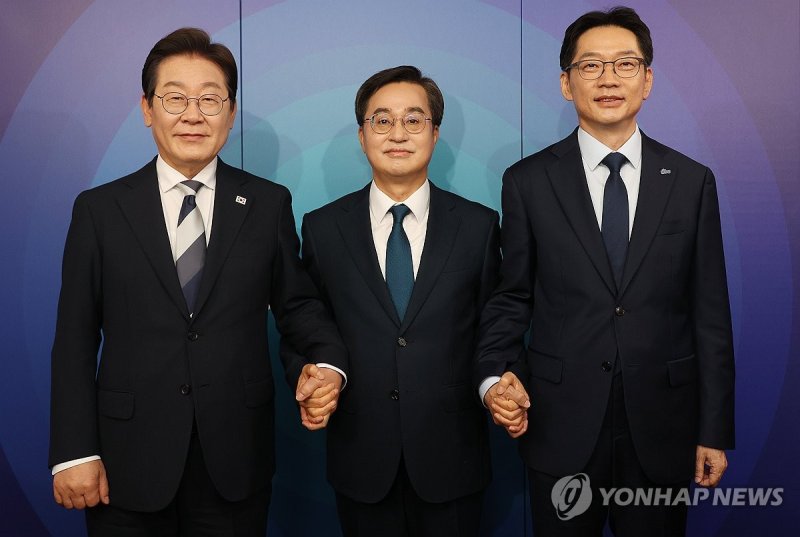 더불어민주당 대선 경선 후보 토론회 (출처=연합뉴스)