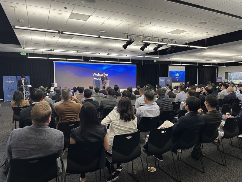 "실리콘밸리 한국 스타트업들은 미래의 삼성" 금융위원장의 덕담[실리콘밸리나우]