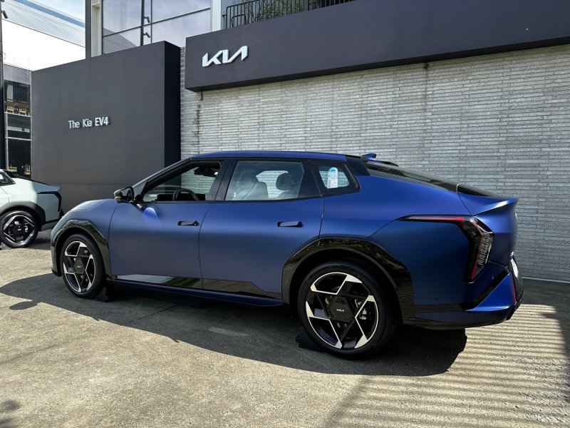 기아의 첫 번째 전동화 세단 'EV4'ⓒ 뉴스1 이동희 기자