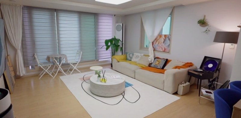 제로베이스원, '9인 4채' 숙소 생활 최초 공개…두리안 먹방까지