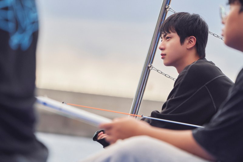 BTS 진 "막막했던 '대환장 기안장'…잊지 못할 소중한 시간"