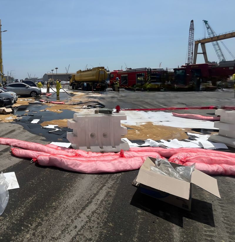 울산 온산공단 42인치 대형 송유관 터져 육·해상 긴급 방제 중