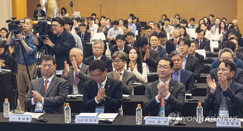 '아프리카 강제실향(난민)' 해법 국제포럼 (출처=연합뉴스)