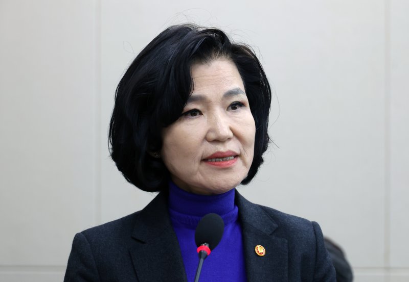 이진숙 방통위원장, 美 FCC 위원장 만난다