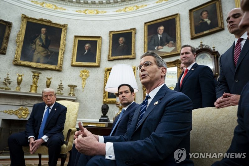 미·노르웨이 정상회담 배석한 베선트 미 재무장관 (출처=연합뉴스)