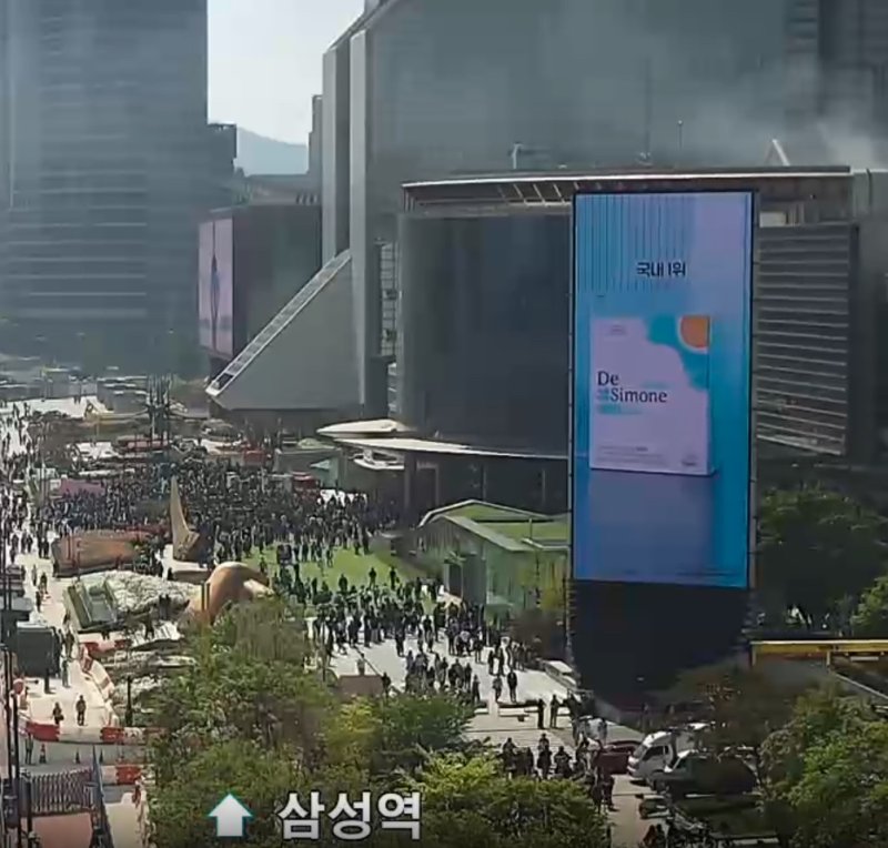 [서울=뉴시스] 네이버지도 CCTV 화면 갈무리. photo@newsis.com *재판매 및 DB 금지