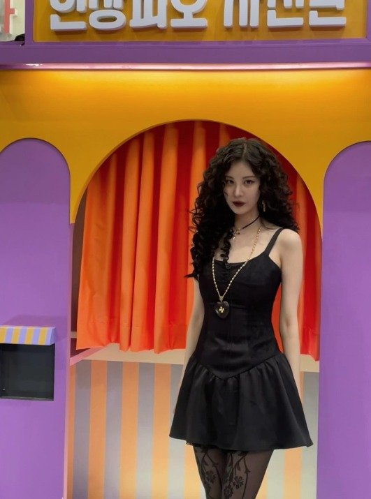 소시 막내 서현 맞아? 히피펌·'흑화' 메이크업…파격 변신