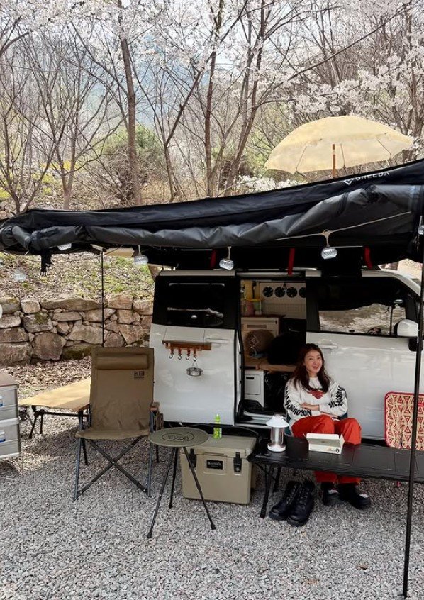 '이혼' 이시영, 7살 아들과 벚꽃 캠핑 "진짜 행복"