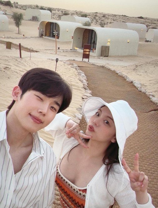 [서울=뉴시스] 에일리 최시훈 부부.(사진=에일리 인스타그램 갈무리) *재판매 및 DB 금지