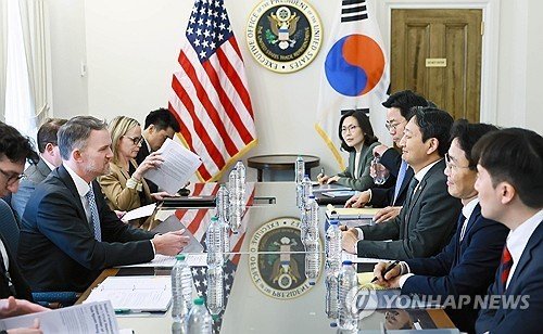 안덕근 장관과 미국 무역대표부 대표 면담 (출처=연합뉴스)