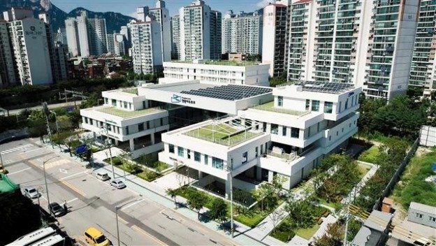 서울시가 창업 7년 이내 스타트업들이 서울 내에서 독립형 사무공간, 비즈니스 컨설팅 등 성장에 필요한 인프라와 프로그램을 지원받을 수 있는 서울창업허브의 입주기업을 모집한다. 서울창업허브 창동 모습. 서울시 제공