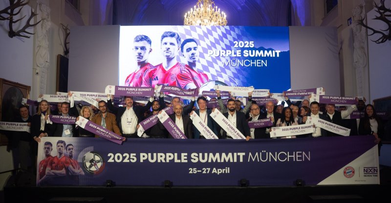 지난 27일(현지시간) 독일 뮌헨에서 '2025 퍼플 서밋' 행사 종료 후 넥센타이어 임직원과 글로벌 파트너사 관계자들이 기념 사진을 촬영한 모습. 넥센타이어 제공
