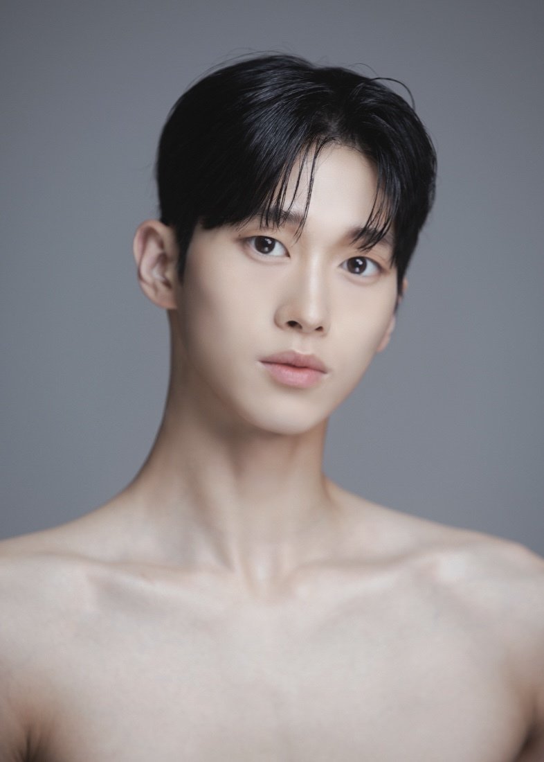 발레리노 전민철, '만19세이하 발레 올림픽'서 대상 수상 기염