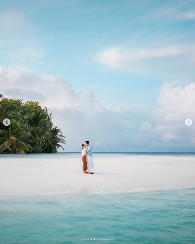 최시훈♥에일리, 몰디브 해변서 낭만 키스…"백번 천번 행복해"