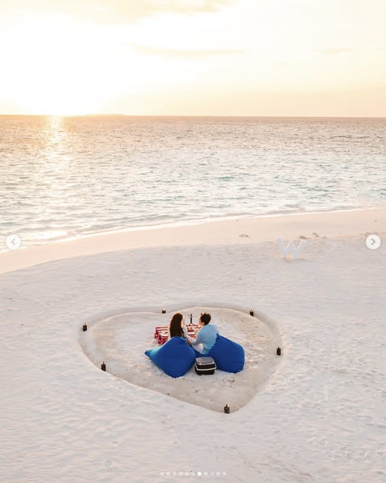 최시훈♥에일리, 몰디브 해변서 낭만 키스…백번 천번 행복해