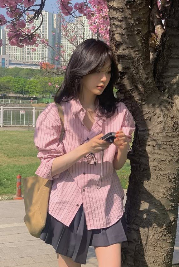 [서울=뉴시스] 강민경. (사진=강민경 인스타그램 캡처) 2025.04.28. photo@newsis.com *재판매 및 DB 금지