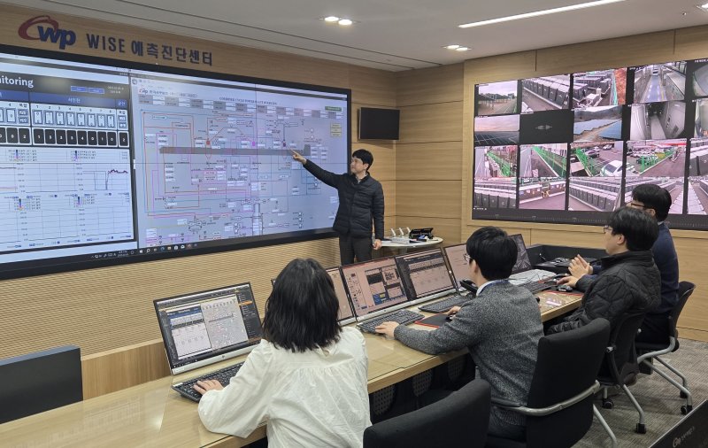 [세종=뉴시스]한국서부발전이 인공지능(AI) 기술을 활용한 디지털 트윈, 디지털 기술공유센터를 통해 발전 운영 효율을 높이고 신사업을 창출하는 디지털 전환에 성공했다.(사진=서부발전 제공)