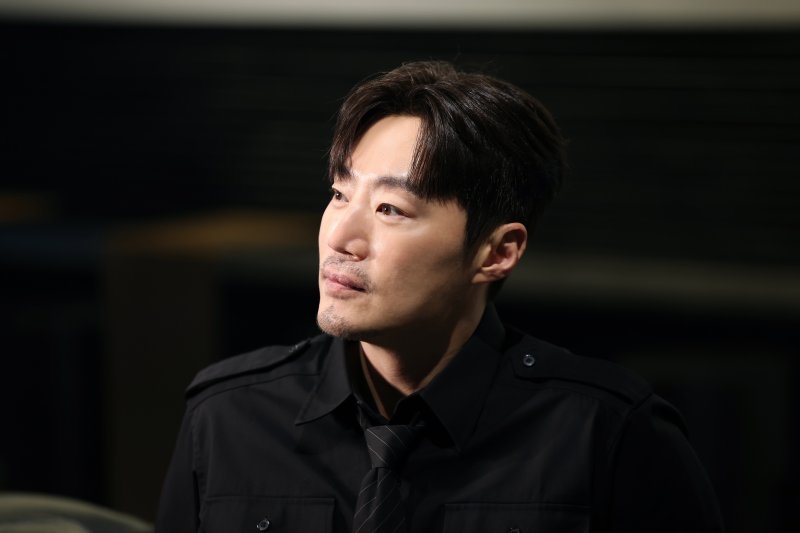 이희준, 경계 없는 배우의 아우라 [정덕현의 페르소나K]