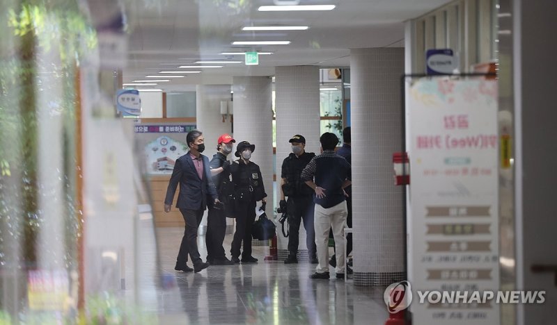 "꾹꾹 참다 폭발"...청주 고교생 흉기난동, 사전 계획 정황