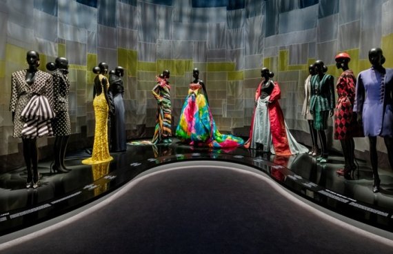 디올, ‘크리스챤 디올: 디자이너 오브 드림스’ 서울 전시 개최