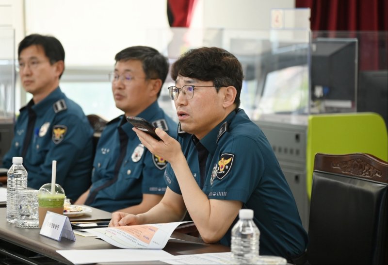 강원경찰청은 29일 유관기관 합동 ‘긴급상황 FTX 훈련’을 실시했다.(강원경찰청 제공. 재판매 및 DB금지)/뉴스1