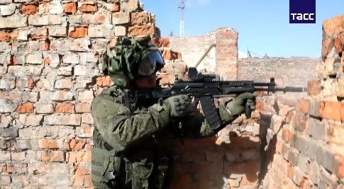 러시아 국영 타스통신이 공개한 우크라이나 전쟁 참전 북한군의 실제 전투 모습. 뉴스1