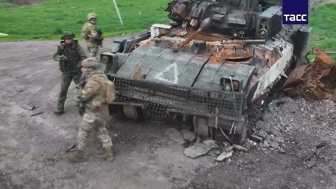 러시아 국영 타스통신이 29일 공개한 우크라이나 전쟁 참전 북한군의 실제 전투 모습. 뉴스1
