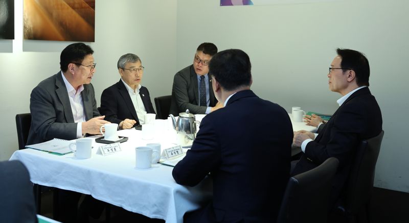 서울·인천·경기 교육감 모두 "AI교과서 추가개발 반대"