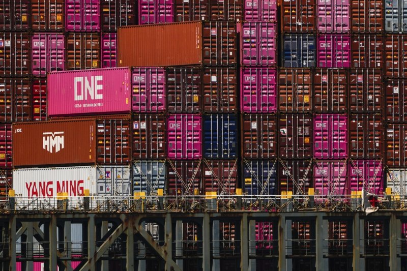 관세 시계제로 (출처=연합뉴스)