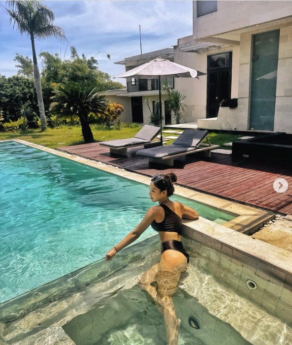 김희정, 비키니 입고 뽐낸 글래머 몸매…구릿빛 건강미 [N샷]