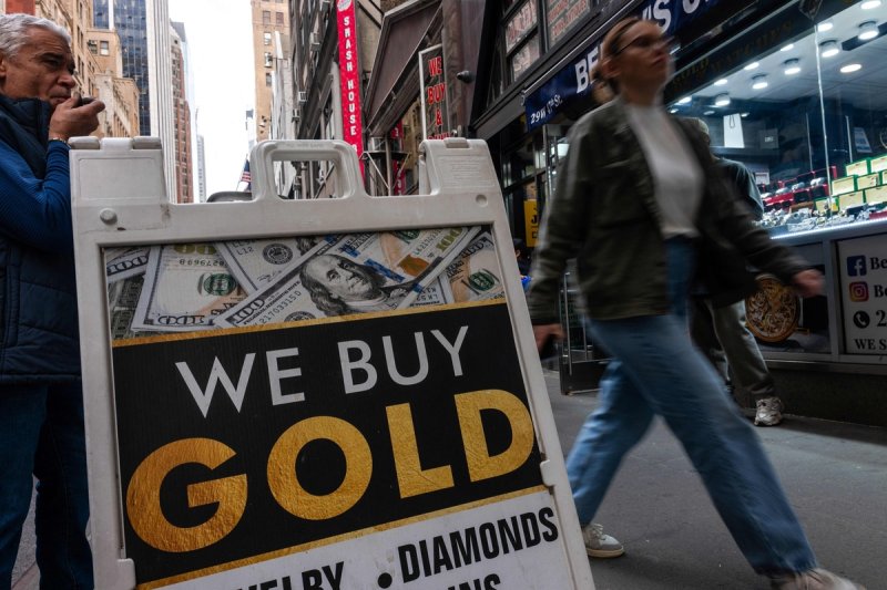 29일(현지시간) 보석 가게들이 들어서 있는 뉴욕 맨해튼 거리 (출처=연합뉴스)