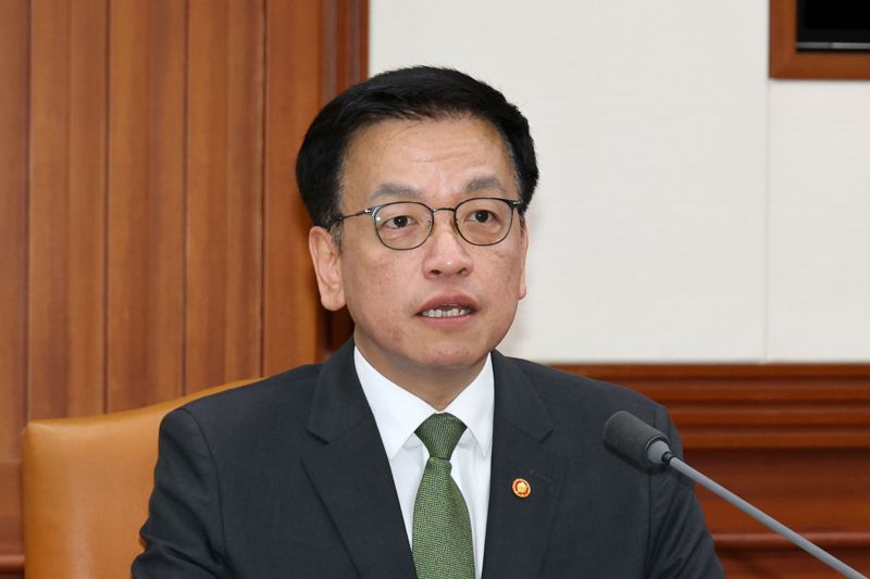 최상목 경제부총리 겸 기획재정부 장관이 1일 서울 종로구 정부서울청사에서 열린 경제오늘 의 토토 겸 산업경쟁력강화 오늘 의 토토에서 발언하고 있다. 사진=서동일 기자