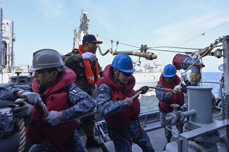 해군 2&middot;3함대, 함대종합전투훈련 "해상 군사대비태세 이상 무~!"