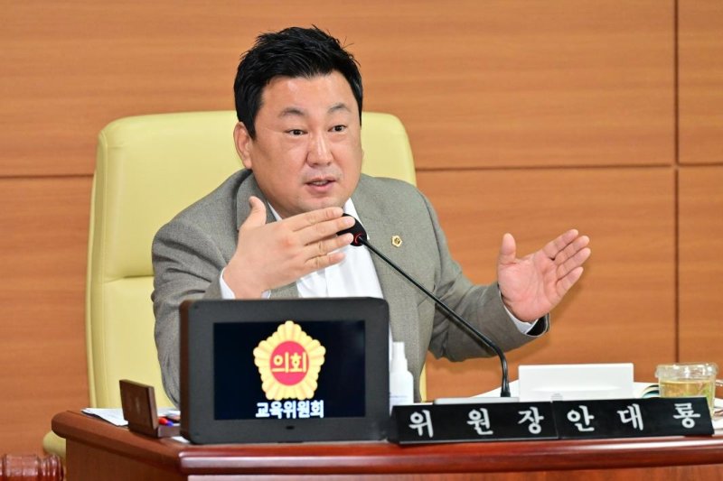 안대룡 울산시의회 교육위원장 (출처=연합뉴스)