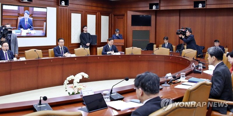 제2차 사회관계장관회의 참석한 김완기 특허청장 (출처=연합뉴스)