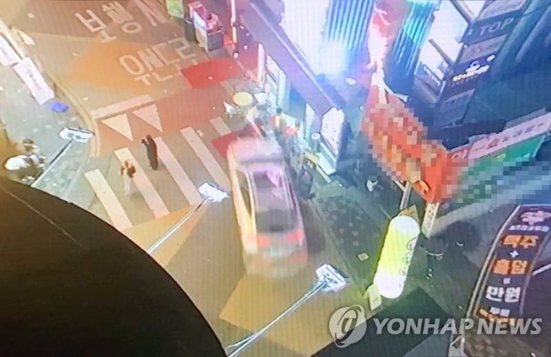 보행자 우선도로에서 만취 운전자 돌진 (출처=연합뉴스)