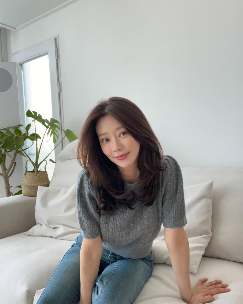 이주빈, 넓은 통창 한강뷰 아파트 공개…"이사 끝"