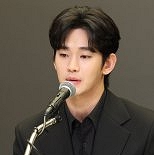 김수현, 광고주에 또 수십억대 손배소 피소설…″아직 확인 안 돼″