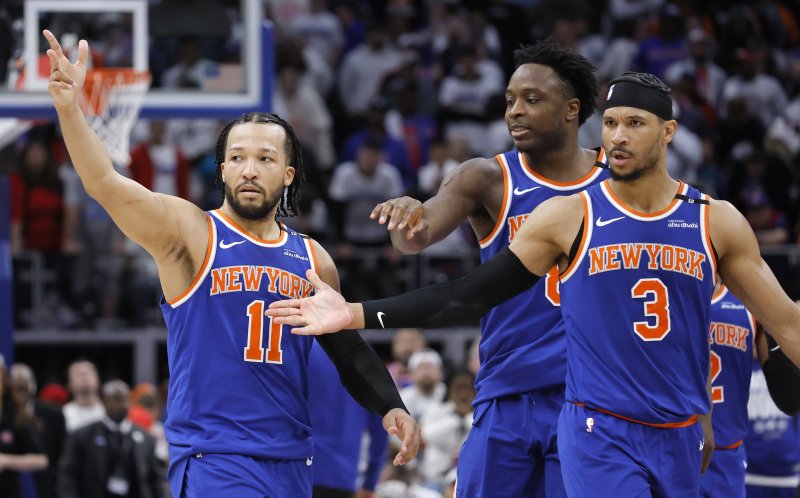 [디트로이트=AP/뉴시스] 미국프로농구(NBA) 고광렬카지노 닉스의 제일런 브런슨(왼쪽). 2025.05.02.