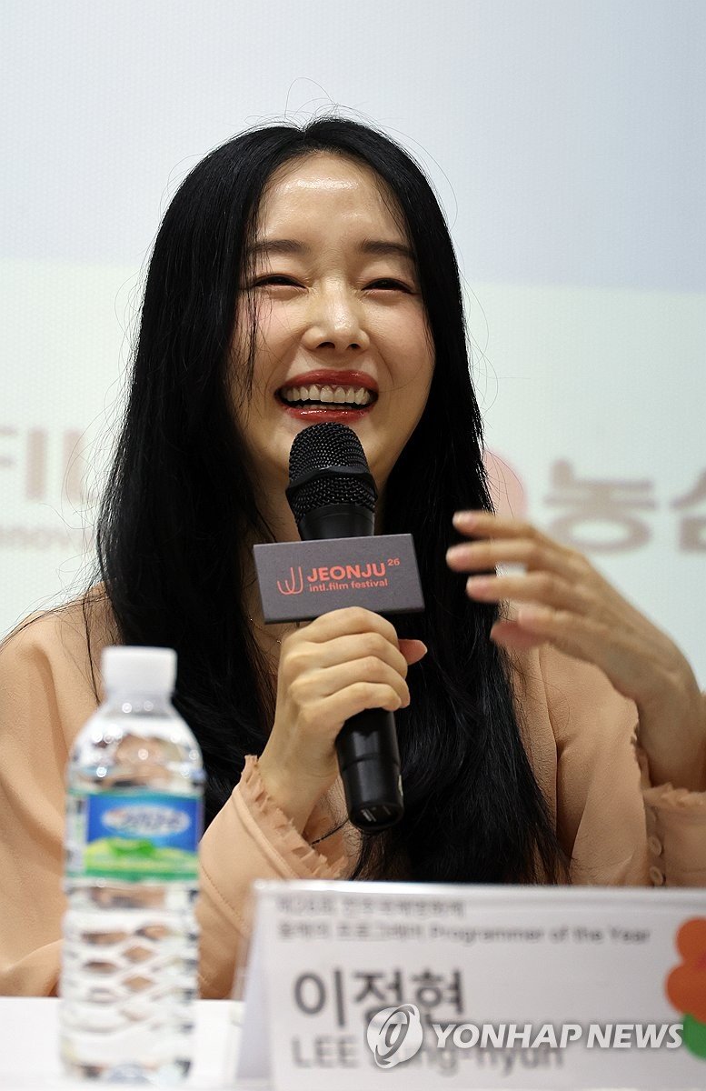 전주국제영화제 찾은 이정현 (출처=연합뉴스)