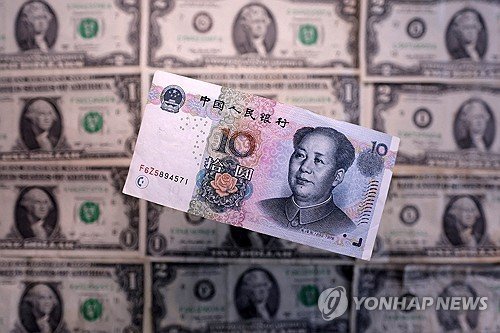 중국 위안화와 미국 달러화 (출처=연합뉴스)