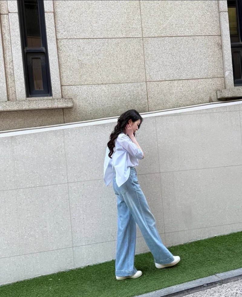 '장원영 언니' 장다아, 봄 나들이…청순미 넘쳐